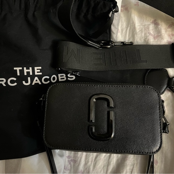Marc Jacobs Bags The Marc Jacobs Camera Bag Poshmark